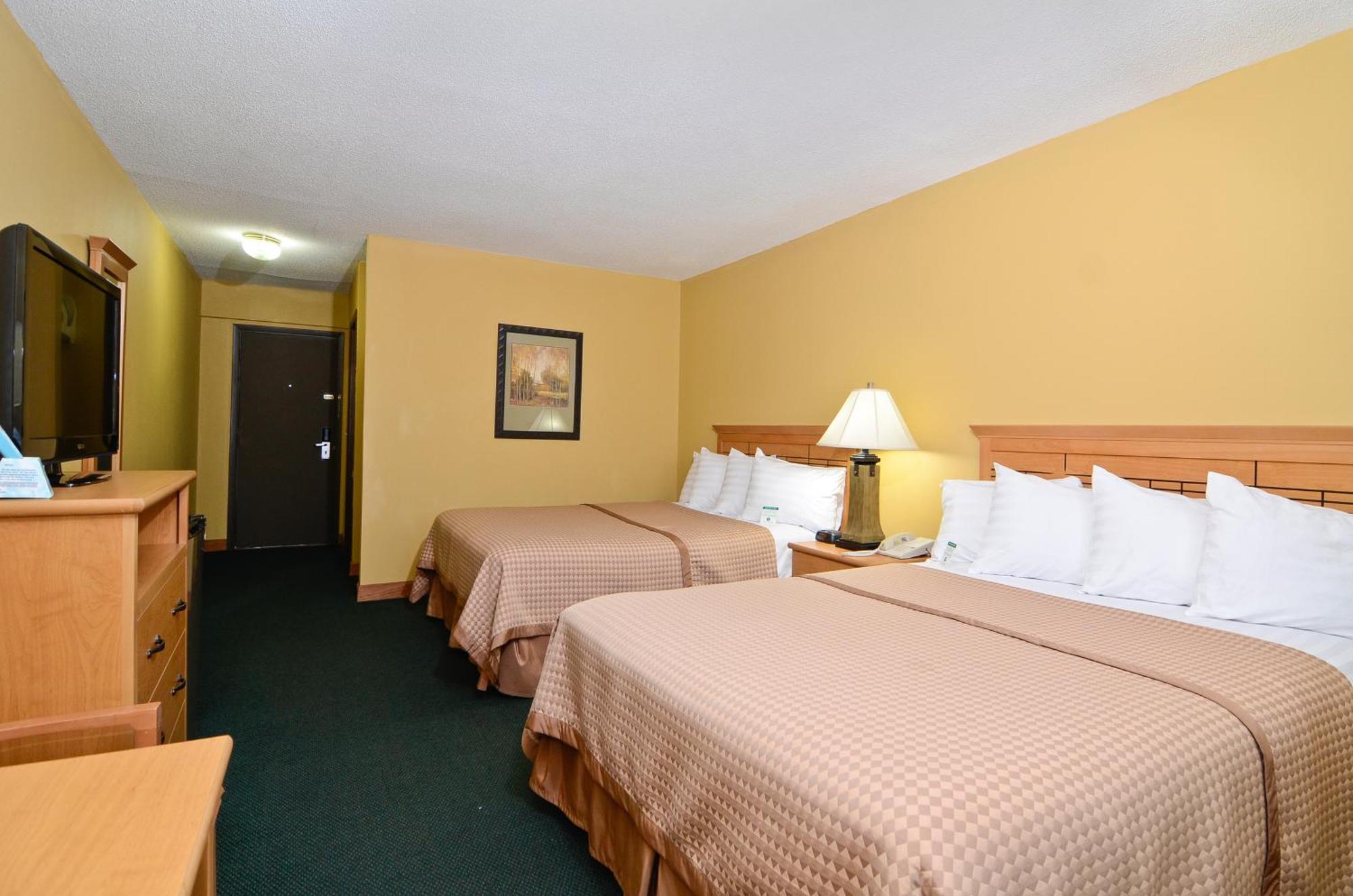 Americas Best Value Inn Iola Exterior photo